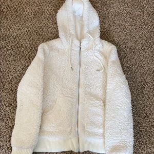 fluffy white sherpa jacket